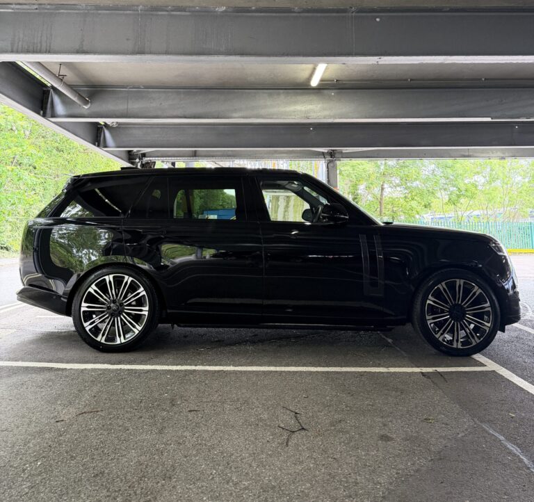Range Rover Autobiography LWB